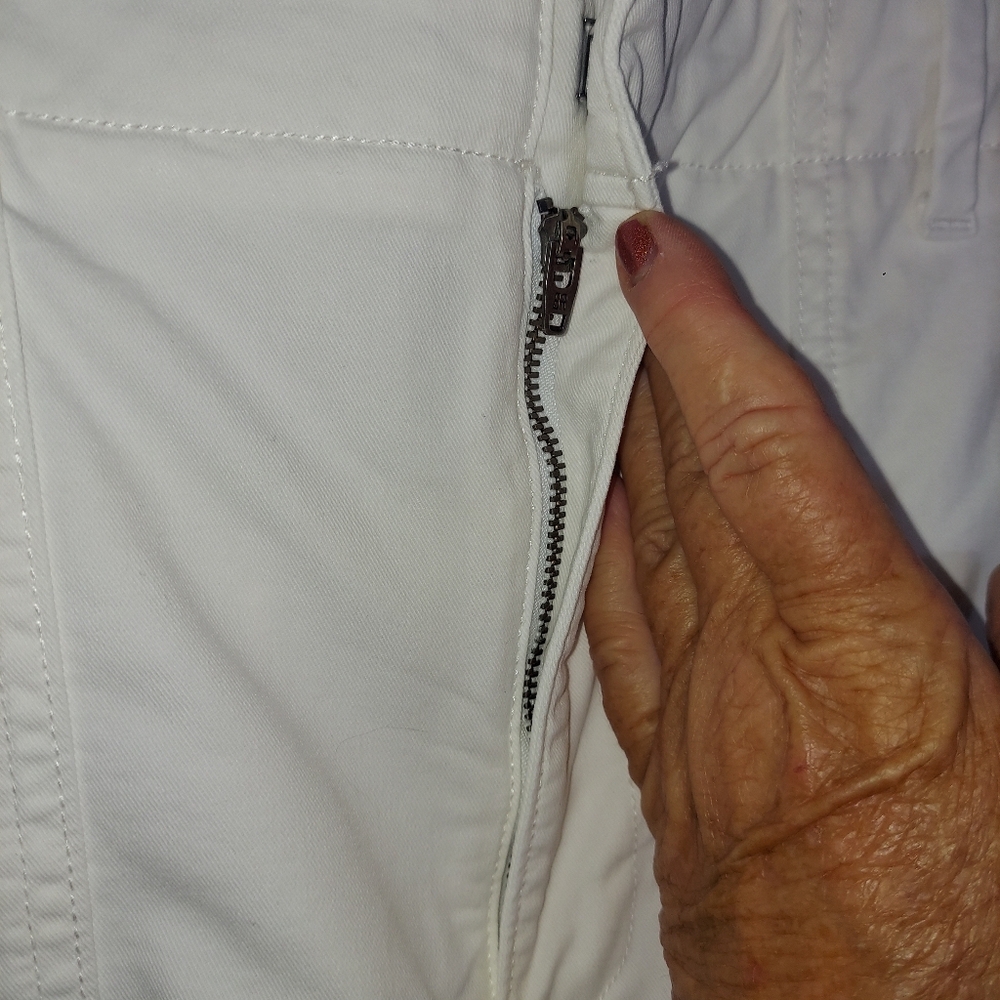 Banana Republic White Girlfriend Authentic Chino Pant  Raw Hem Sz 12 - Picture 9 of 17